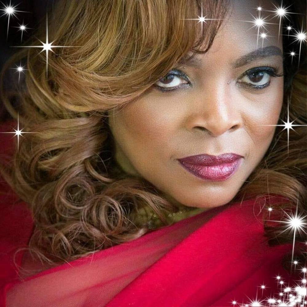 Meet your Posher, Shirley